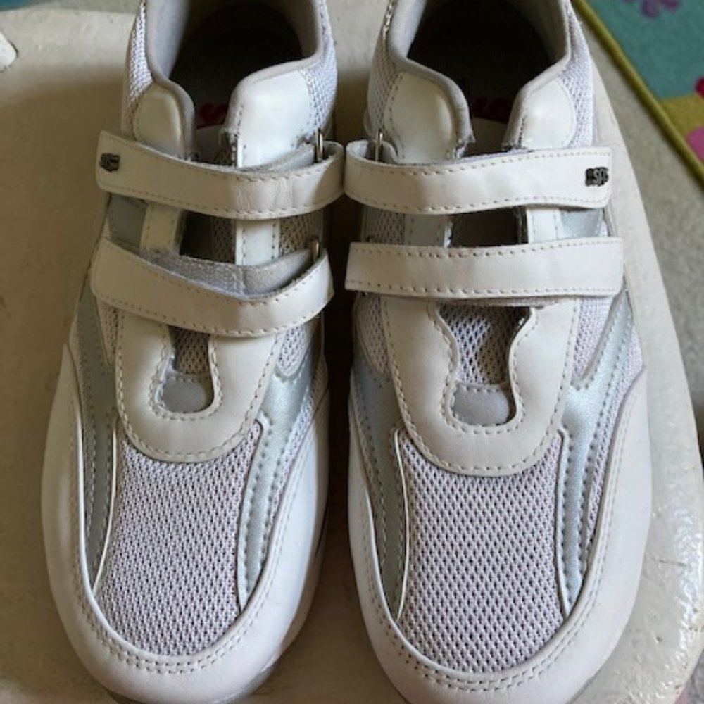 SAS TMV Ladies Walking Shoe size 10